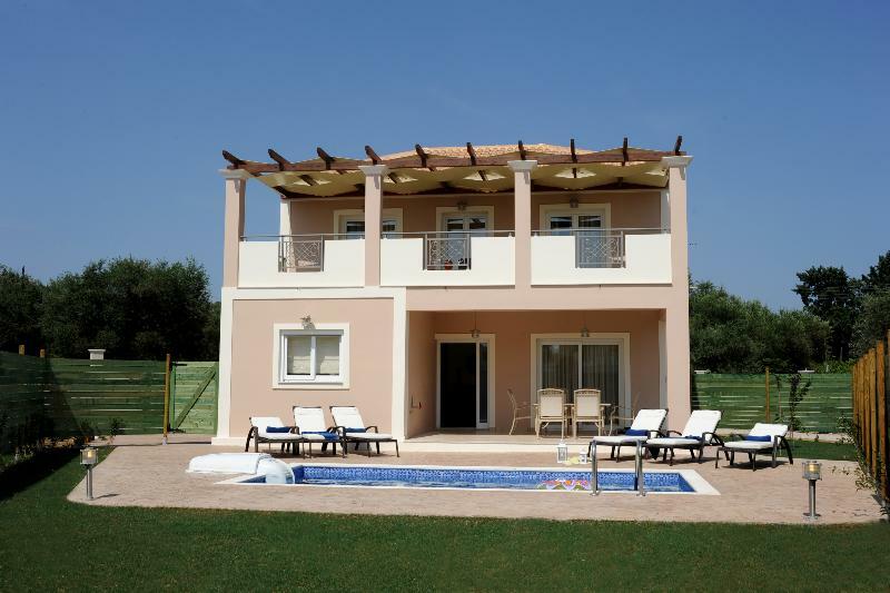 Mamfredas Luxury Resort Planos  Exterior photo